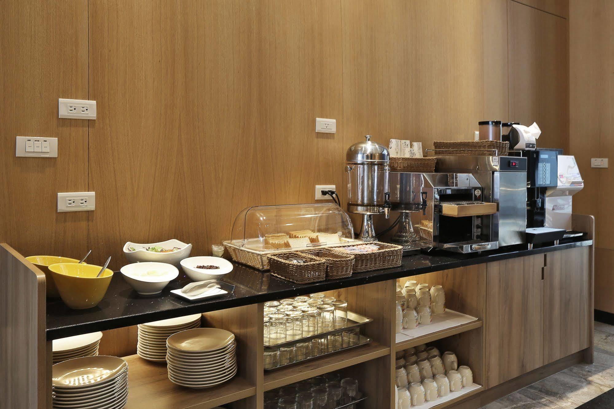 Miller Inn Taichung Exterior foto